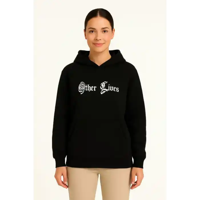 Kadın Kapşonlu Sweatshirt – Oversize Üç İplik Şardonlu Hoodie, “Other Lives” Ön & Arka Baskılı, Kanguru Cepli, Kışlık Rahat Günlük Stil- Siyah