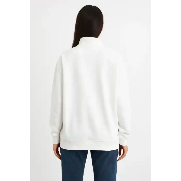 Kadın Üç İplik Dık Yaka Yarım Fermuarlı SweatShirt - Beyaz