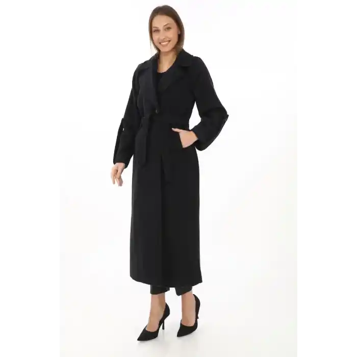 Kadın Uzun Kaşe Kaban – Yünlü Dokuma Kaşmir Kumaş, Kruvaze Yaka, Kuşaklı Astarlı Tesettür Uyumlu Şık Kışlık Siyah Model - Siyah