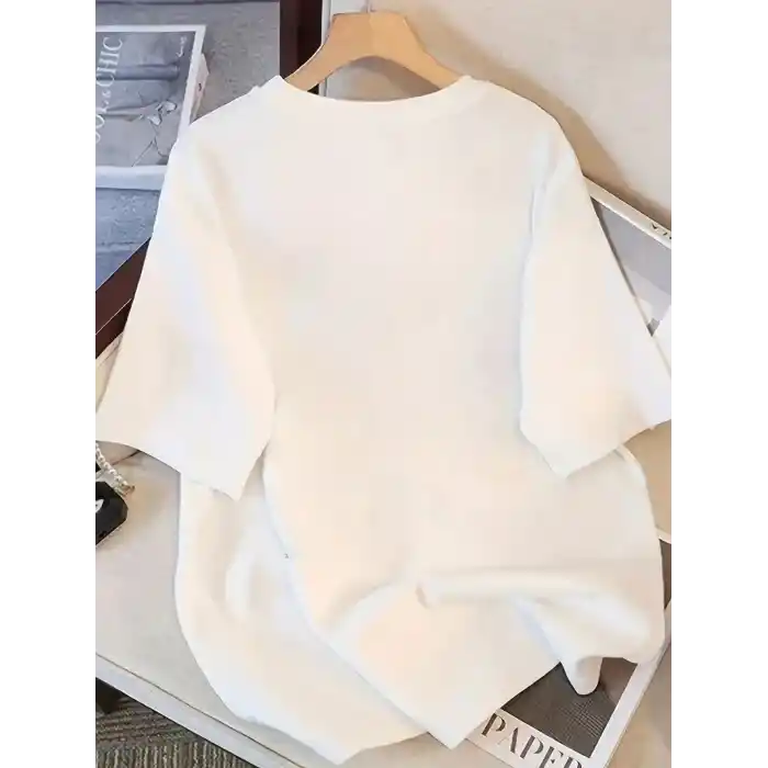 Kadınlar için Şık Siyah Kedi Grafik Tişört - Oversize Kısa Kollu Üst, Nefes Alabilir Polyester Karışımı, Makinede Yıkanabilir - Mükemmel Yaz Modası - Beyaz