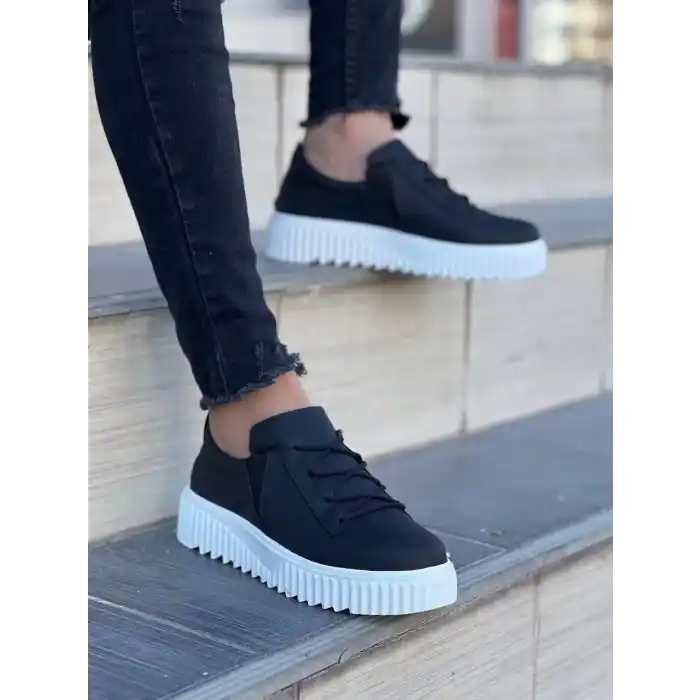 KB-X502  Kuback Siyah Cilt Yüksek Beyaz Taban Bağcık Detaylı Lastikli Günlük Erkek Ayakkabı