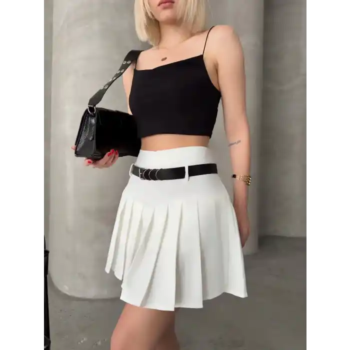 Kemerli piliseli şort etek beyaz s25305