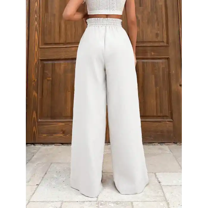 Keten bağcıklı beyaz pantolon