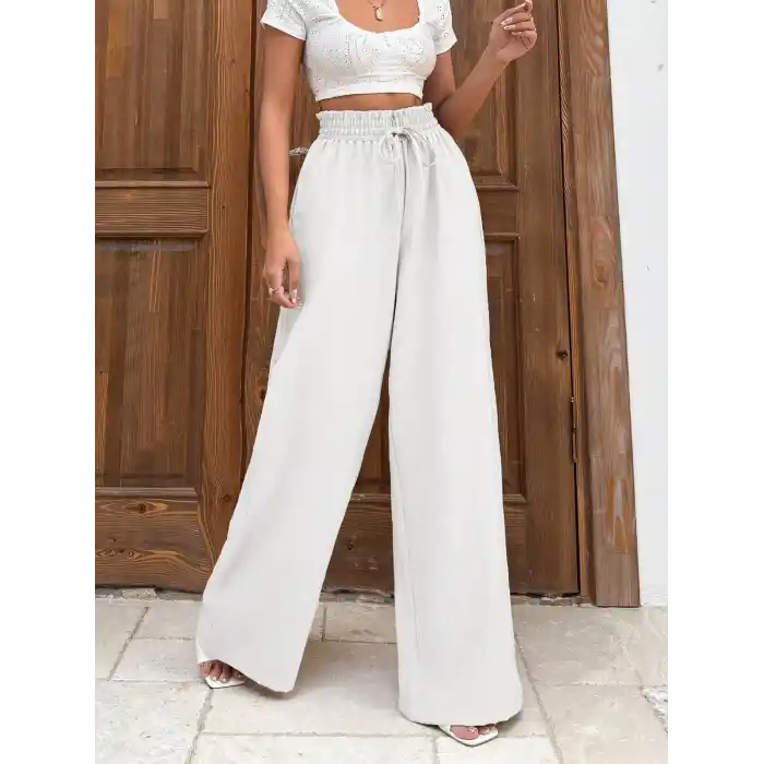 Keten bağcıklı beyaz pantolon