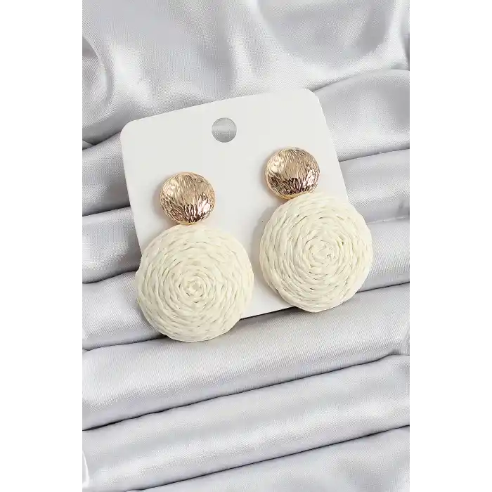 Krem Daire Figürlü Hasır Örgü Model Gold Renk Kadın Küpe