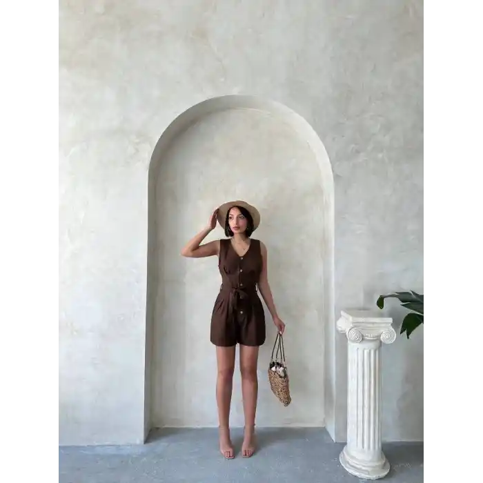 Kuşaklı şortlu tulum