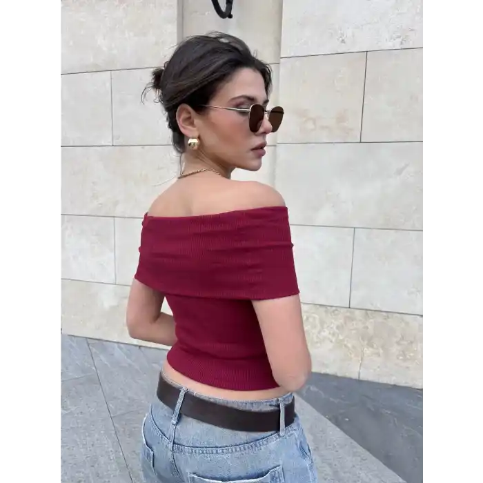 Madonna yaka sıfır kol bluz