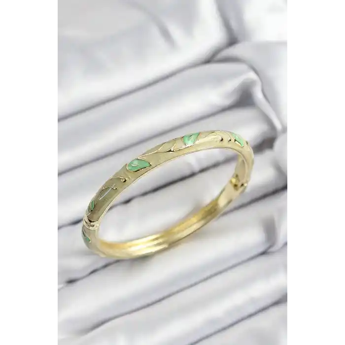 Mineli Pirinç Yeşil Yaprak Motifli Gold Renk Kadın Kelepçe