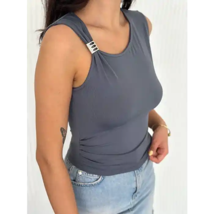 Osy Modal Yumuşak Dokulu Kumaş Bisiklet Yaka Kadın Sıfır Kol Bluz Omuz Toka Aksesuar Detaylı - Antrasit