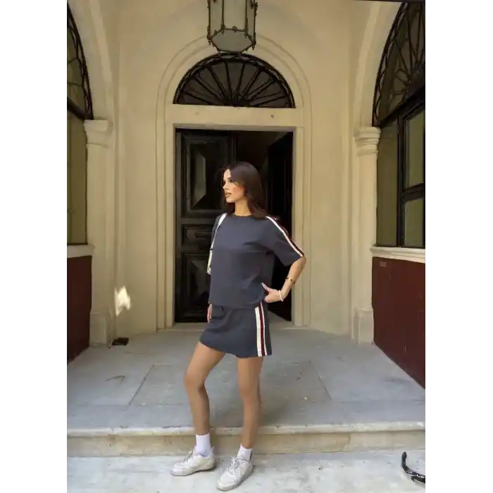 Osy Modal yumuşak dokulu Kumaş Kadın Parçalı Bisiklet Yaka T-shirt Mini Şortlu Etek İkili Takım - Füme