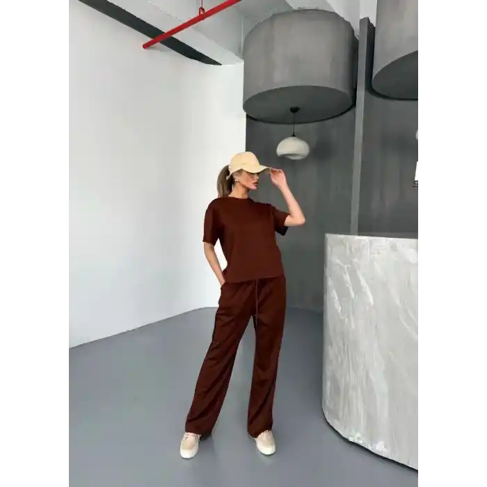 Osy Modal Yumuşak Dokulu Kumaş Kısa Kollu Bluz Rahat Pantalon ikili Takım- Kahverengi
