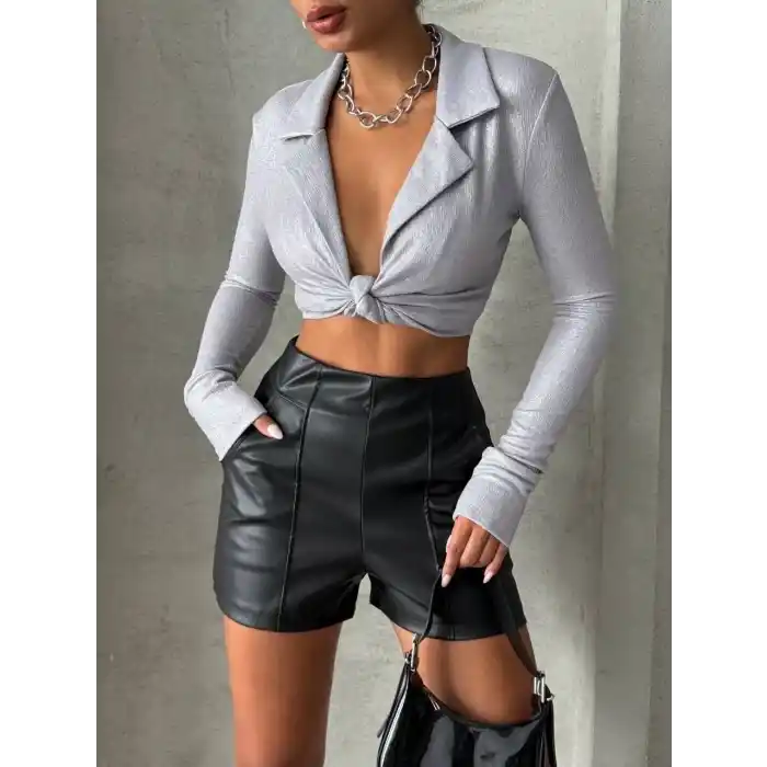 Parçalı cepli deri şort siyah w26312