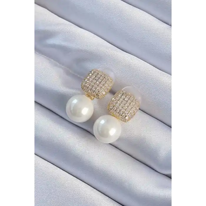 Pirinç Altın Renk Zirkon Taşlı Kare Model İnci Tasarım Kadın Küpe