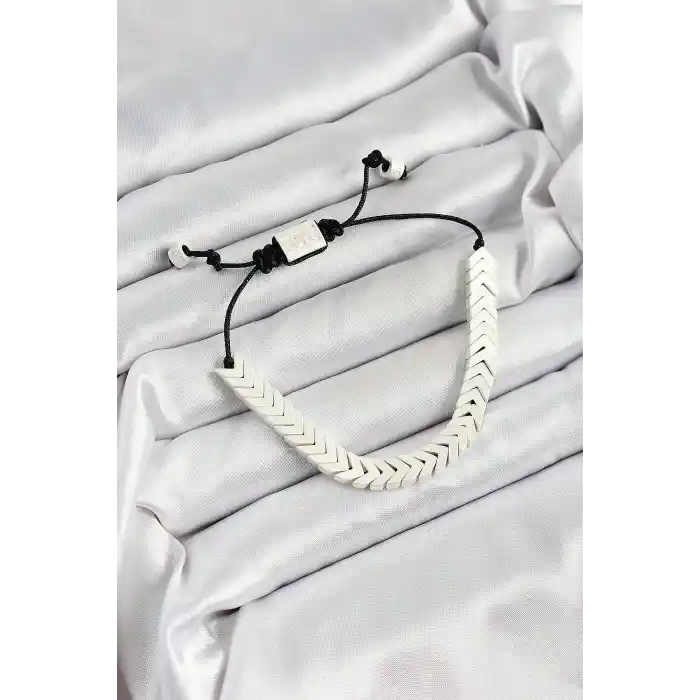 Pirinç Asansörlü Beyaz Juju Kadın Bileklik