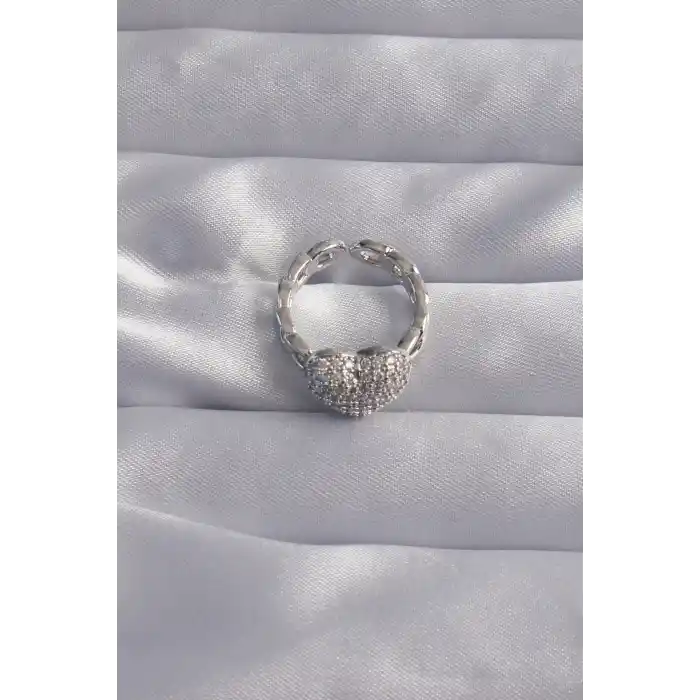 Pirinç Ayarlamalı Gümüş Renk Zirkon Taşlı Bombeli Kalp Yüzük