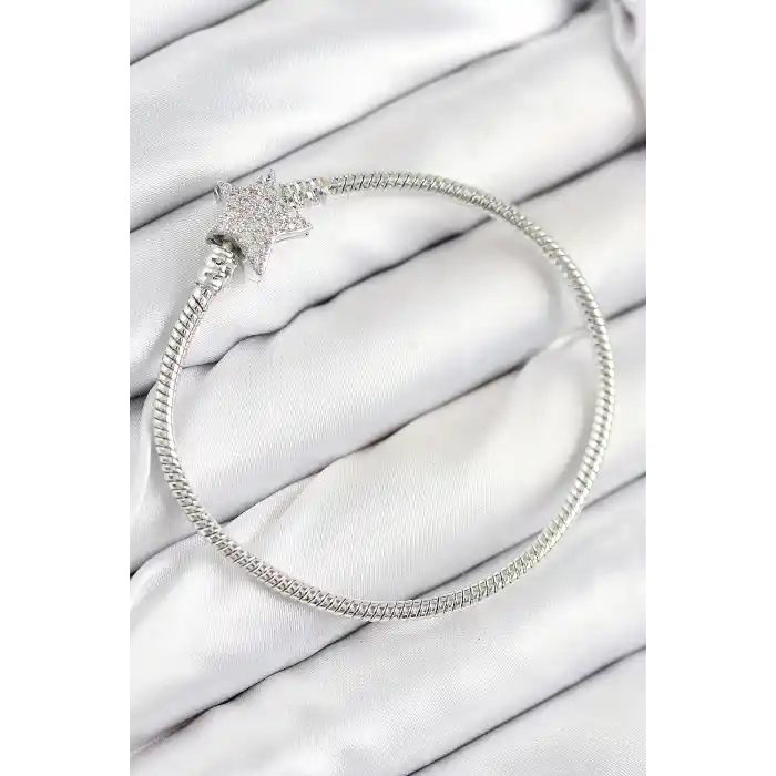 Pirinç Charm Zirkon Taşlı Yıldız Model Gümüş Renk Kadın Bileklik