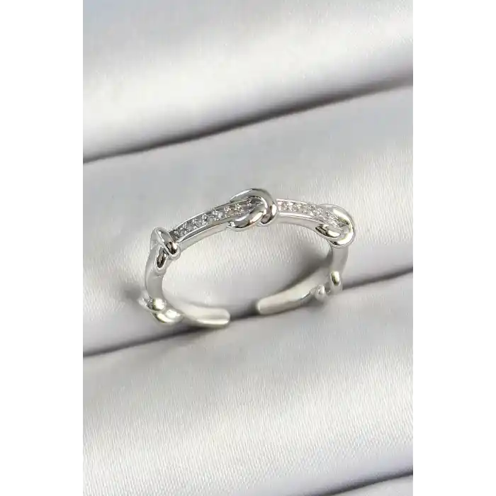 Pirinç Düğüm Figürlü Zirkon Taşlı Gümüş Renk Ayarlanabilir Kadın Yüzük