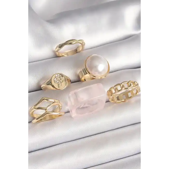 Pirinç Gold Renk Beyaz İncili Zincir Yüzük Figür İşleme Detay 6Lı Kadın Yüzük Seti