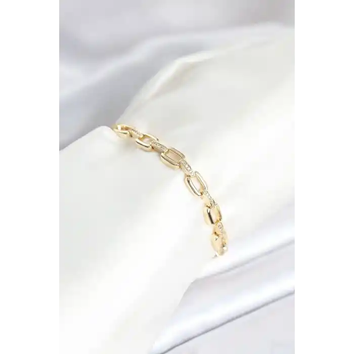 Pirinç Gold Renk Kare Zincir Model Zirkon Taşlı Kadın Bileklik