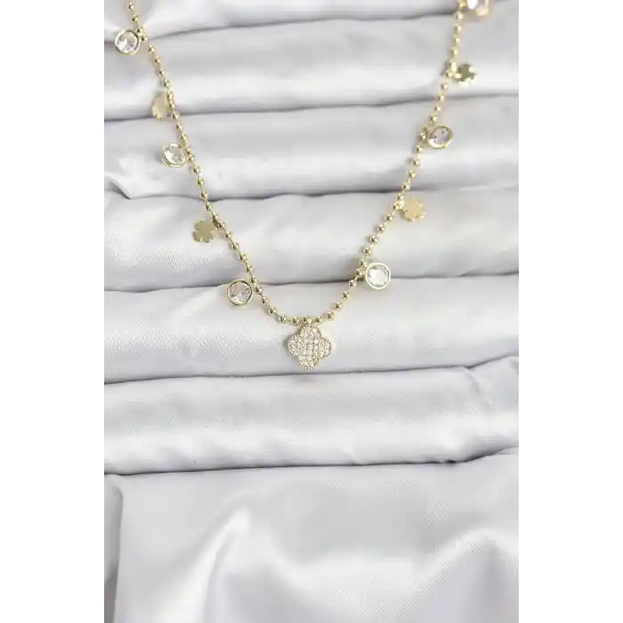 Pirinç Gold Renk Yonca Model Kadın Kolye