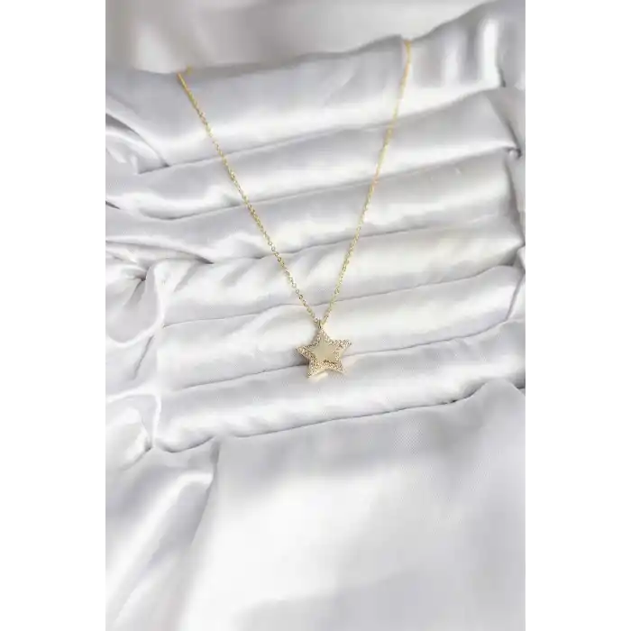 Pirinç Gold Renk Zincirli Yıldızlı Model Kadın Kolye