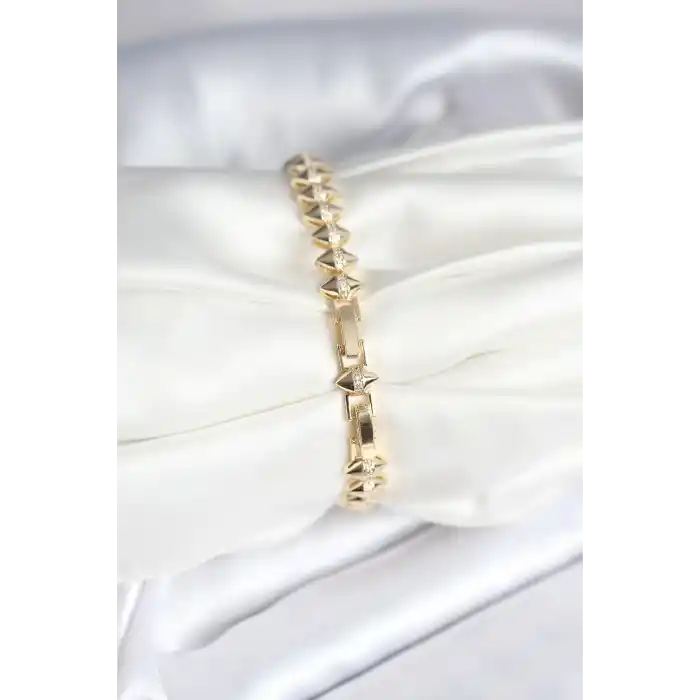 Pirinç Gold Renk Zirkon Taşlı Baklava Model Kadın Bileklik