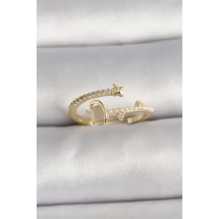 Pirinç Gold Renk Zirkon Taşlı Beyaz Mineli Yıldız Detaylı Ayarlanabilir Kadın Yüzük