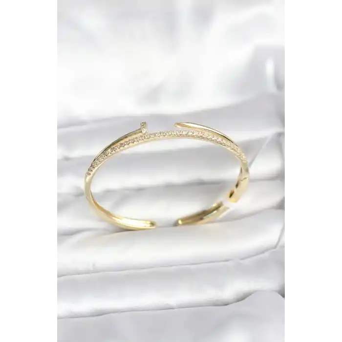 Pirinç Gold Renk Zirkon Taşlı Çivi Model Kadın Kelepçe Bileklik