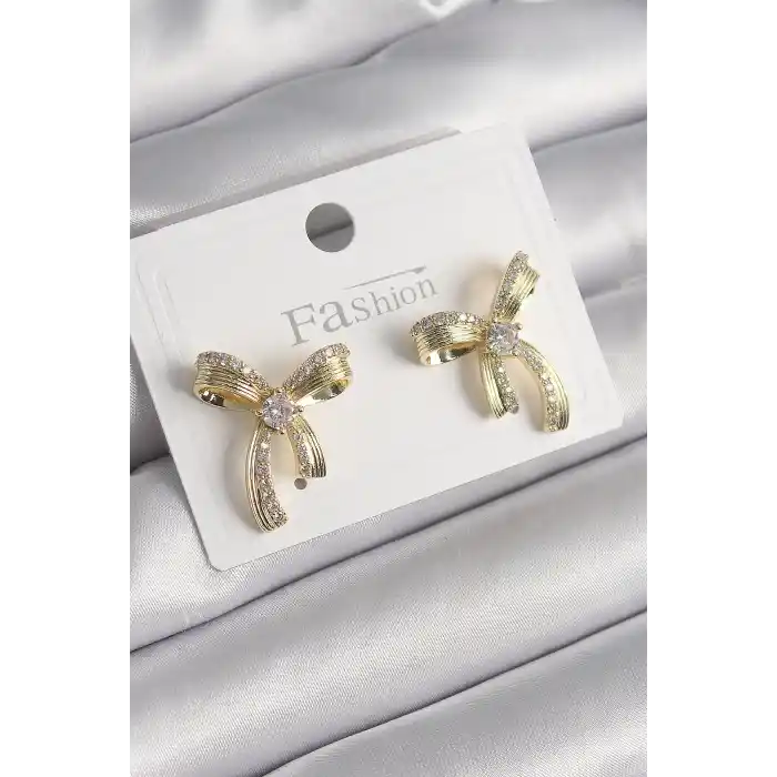 Pirinç Gold Renk Zirkon Taşlı Fiyonk Model Kadın Küpe