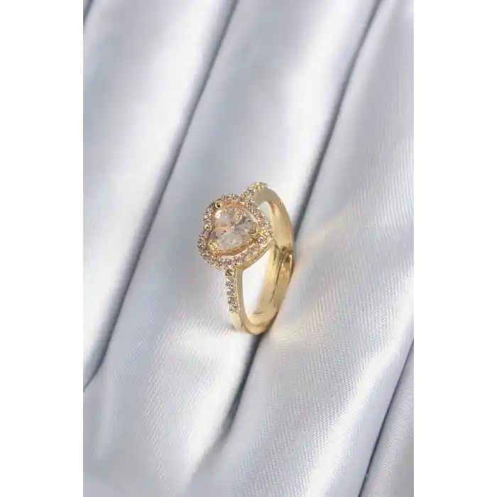 Pirinç Gold Renk Zirkon Taşlı Kalp Charm Model Kadın Yüzük