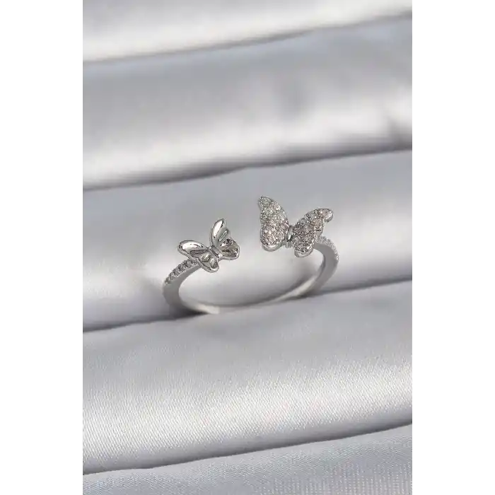 Pirinç Gümüş Renk Ayarlanabilir Zirkon Taşlı Kelebek Model Kadın Yüzük