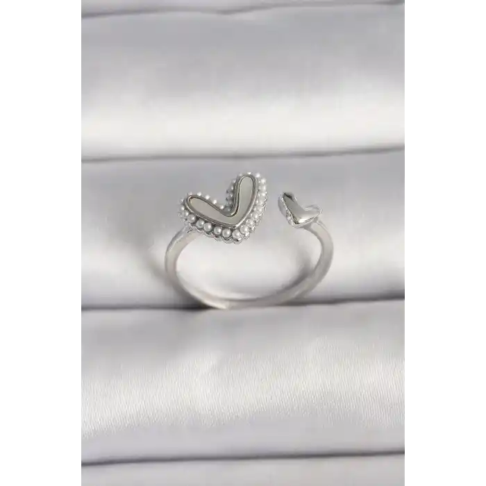 Pirinç Gümüş Renk Beyaz Mineli İnci Detaylı Kalp Model Ayarlanabilir Yüzük