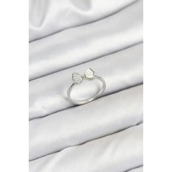 Pirinç Gümüş Renk Fiyonk Model Kadın Yüzük