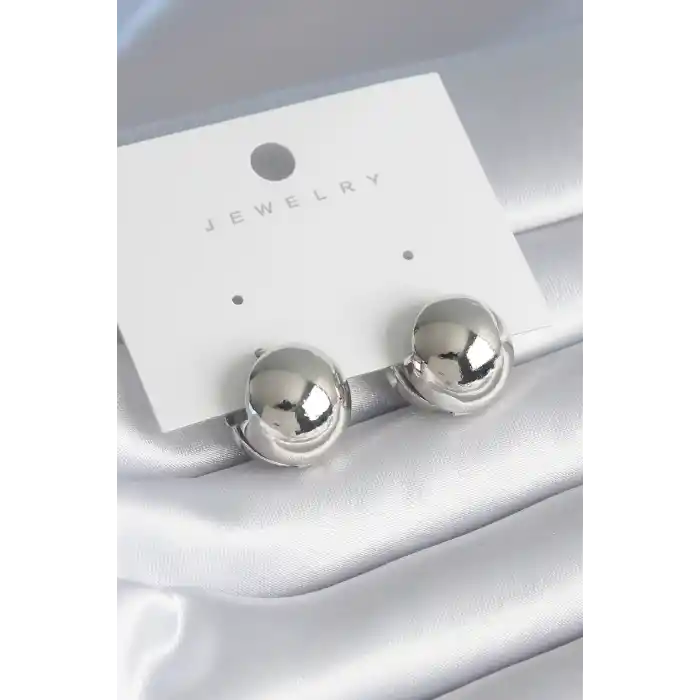 Pirinç Gümüş Renk Top Model Kadın Küpe