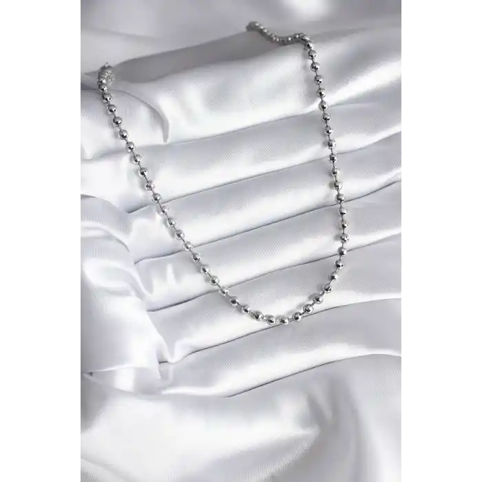 Pirinç Gümüş Renk Topçuk Detay Kadın Kolye