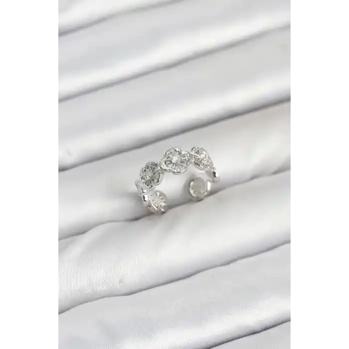 Pirinç Gümüş Renk Yonca Model Kadın Yüzük