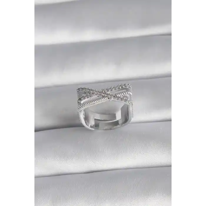 Pirinç Gümüş Renk Zirkon Taş Detay Kadın Yüzük