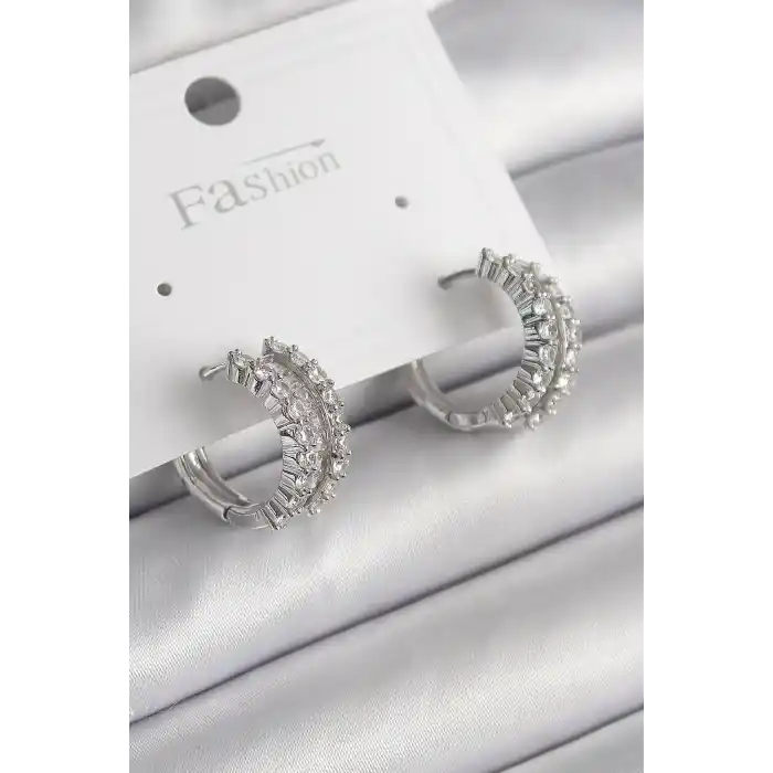 Pirinç Gümüş Renk Zirkon Taşlı Halka Model Kadın Küpe