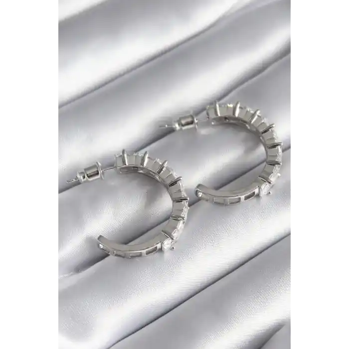 Pirinç Gümüş Renk Zirkon Taşlı Halka Model Kadın Küpe