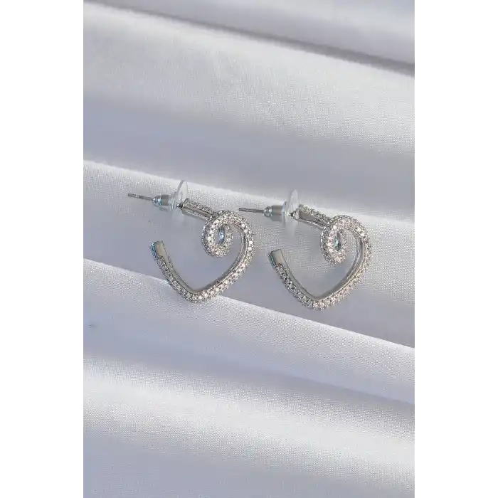 Pirinç Gümüş Renk Zirkon Taşlı Kıvrımlı Yarım Kalp Küpe