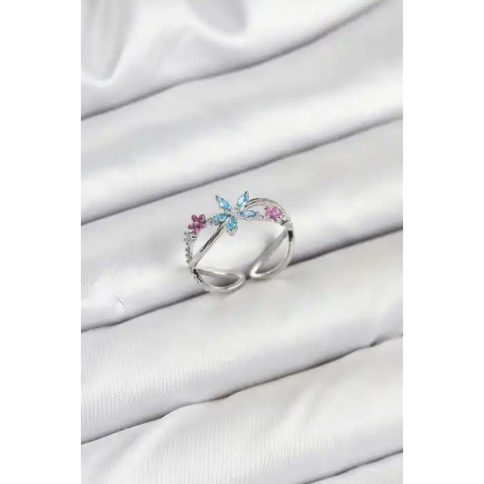 Pirinç Gümüş Renk Zirkon Taşlı Mavi Çiçekli Kadın Yüzük