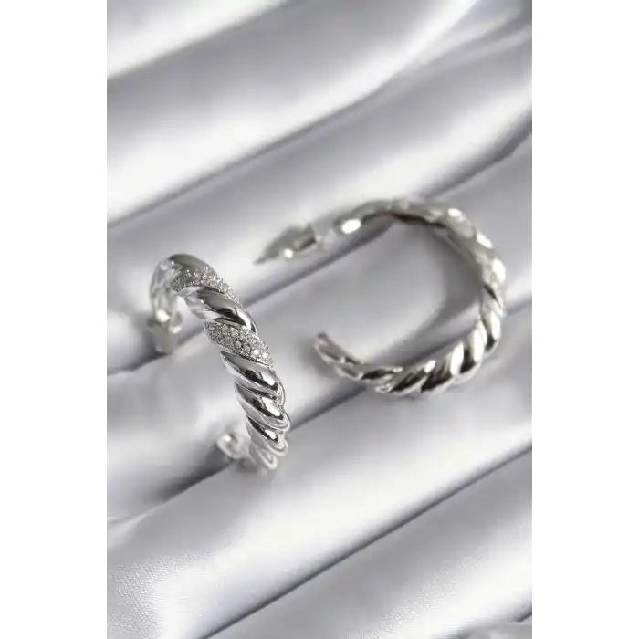 Pirinç Gümüş Renk Zirkon Taşlı Sarmal Model Kadın Küpe