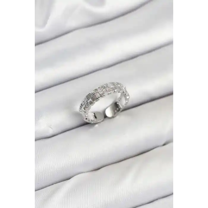 Pirinç Gümüş Renk Zirkon Taşlı Sırım Kadın Yüzük