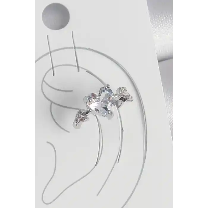 Pirinç Gümüş Renk Zirkon Taşlı Yıldız Model Kadın Kıkırdak Küpe