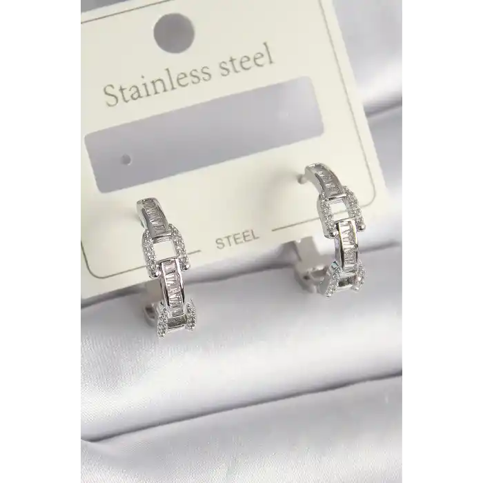 Pirinç Gümüş Renk Zirkon Taşlı Zincir Model Kadın Küpe