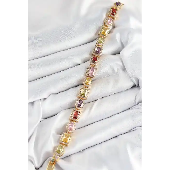 Pirinç Karışık Zirkon Taşlı Baget Model Gold Renk VIP Seri Kadın Bileklik