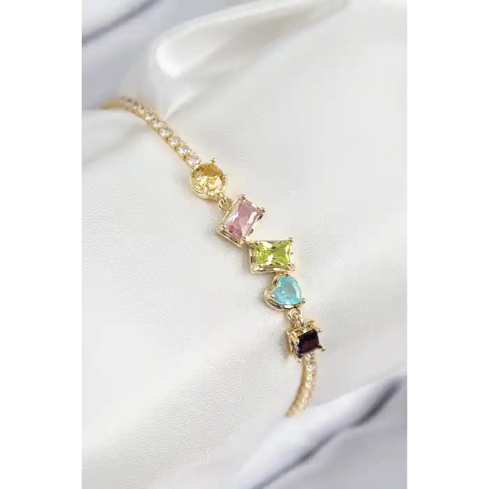 Pirinç Renkli Zirkon Taşlı Geometrik Model Gold Renk Kadın Bileklik