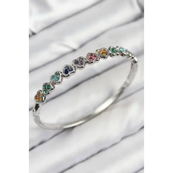 Pirinç Renkli Zirkon Taşlı Sıralı Kalp Model Gümüş Renk Kadın Kelepçe