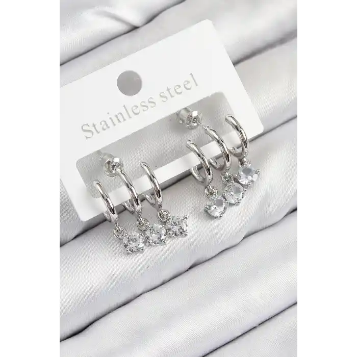 Pirinç Sallantılı Zirkon Taşlı Model Gümüş Renk Kadın Küpe