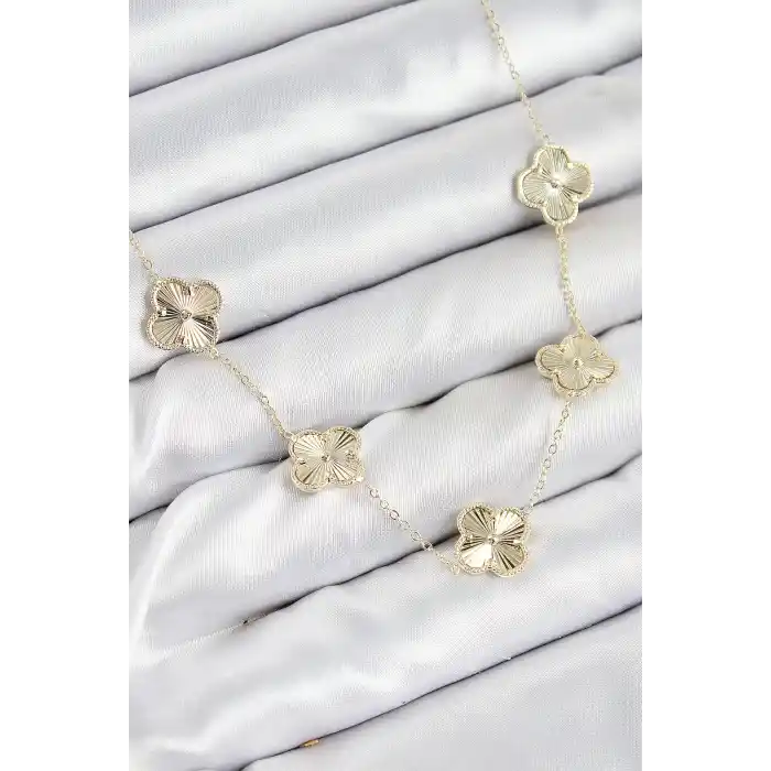 Pirinç VIP Yonca Model Gold Renk Kadın Kolye